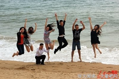 《海滨拾贝》的句子