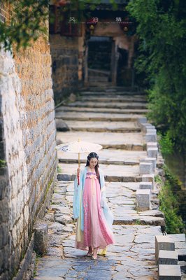 《小镇女孩的秘密》读后感锦集