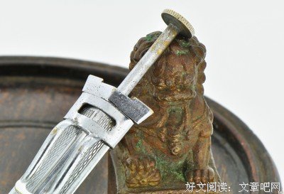有关执笔画红尘的句子