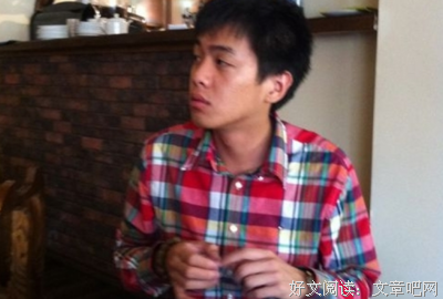 父母离异多年，最近我才发现爸爸爱穿女装......