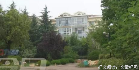 楼上搬来的女邻居，每天都会发出动静，我受不了，报警了