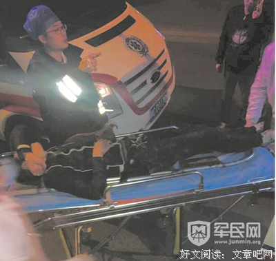 医院门口吵架，一对奇葩的夫妻争持不下的话题！