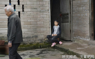 “我想劝妈妈离婚。”