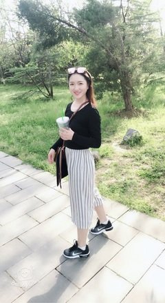 女生总是觉得自己长得丑，没有自信怎么办？