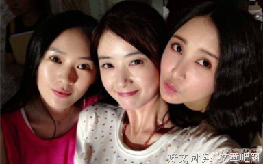 “半夜三点，他还在给女闺蜜打电话”：再好的关系，也要有分寸感