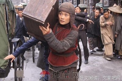 《十月》好看吗？经典影评锦集