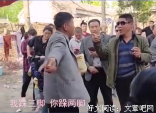 大衣哥朱之文家门被踹：你要懂得委婉，也要勇于亮剑