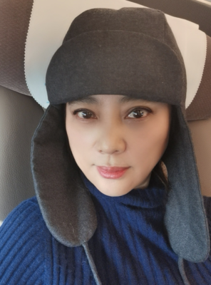 35岁嫁给喜欢自己18年的粉丝，8年后却牵手离婚，婚姻面前无童话…