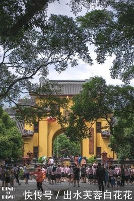 夜尽要民多轻把时明名句欣赏