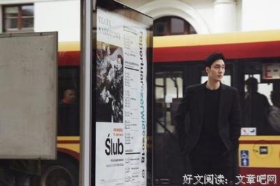 《我背后的陶斯》影评100字