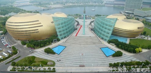 120亿最丑建筑现世？审美的败落，从奢华丑开始