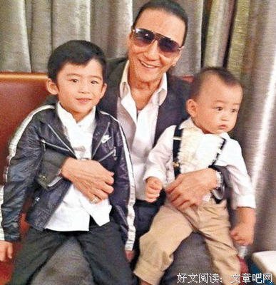 “锋菲”复合6年，隔空撒狗粮：我只是做了一个简单的小事，她却哭