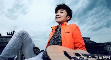 时隔年半，阳光男孩终于说出一句「无他」。