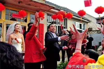 “彩礼不够60万，婚礼你就自己举行吧”“抱歉，不只你会当新娘”