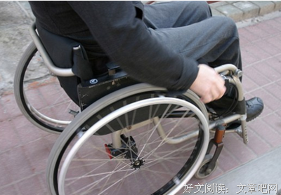 “你的长相会给人带来不幸”：父母的一句话是如何毁掉孩子的