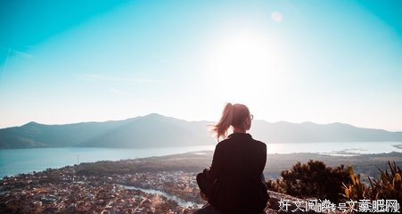 女人嘴上拒绝，心里却渴望男人主动的3件事！