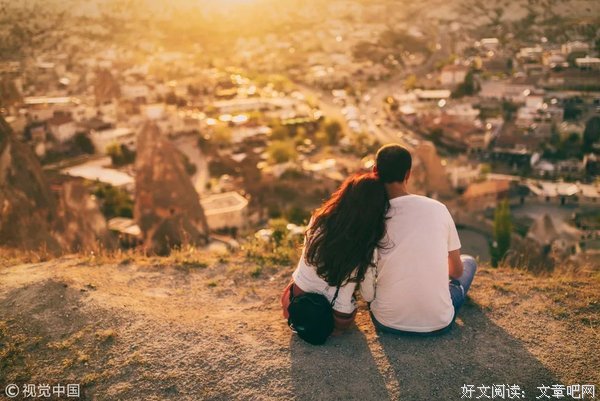 “老公跟18岁的表妹暧昧，我提出离婚，公婆却说我不懂事”