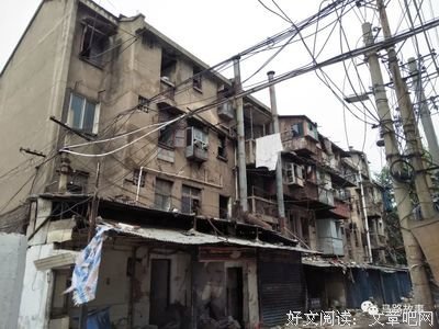 我在夜店遇到的女孩子，由“蹭卡女”变成了“蹭床女”。