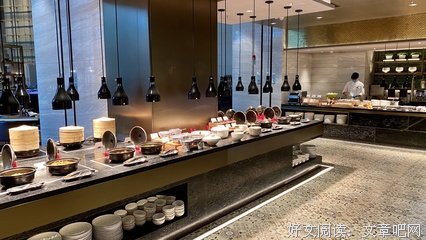 一口气买10套房，这位作家是真的“刚”！