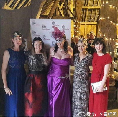 “我30岁未婚，我不是怪物。”