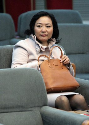 被前夫“捞走”200亿，陷入上位绯闻，这三位白手起家的中国女富豪
