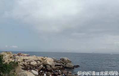 “别爱一个眼里只有你的人”