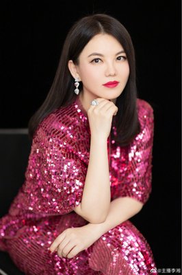 《乘风破浪的姐姐》一夜爆火：“我好像没那么害怕变老了”