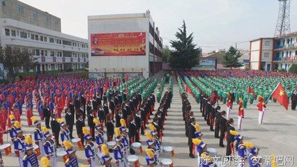 20年后拦路打老师的他，现在释怀了吗