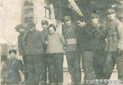 丑穷女让无数男人痴迷，背后的真相竟然是这样