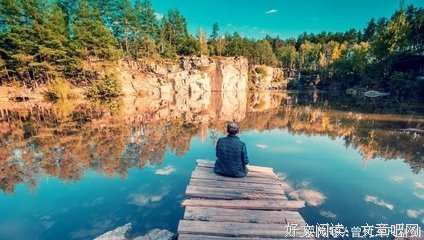 中年后，别在朋友圈“显摆”这些，看似有面子，实则很掉价！
