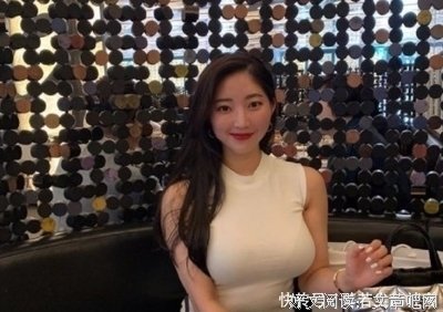 我是一名离异女人，半夜偷听到前夫的通话，我决定干一件大事