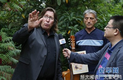 诗人的向外泪