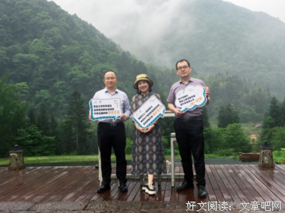 念句情诗打出有你听