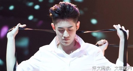 贾玲现身机场，罕见黑脸：不懂尊重的人，有多可怕？