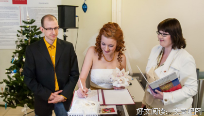 新婚之夜，他没有碰我一下，我们还要继续吗？
