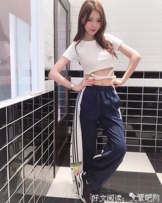 “17岁，谈了个女朋友，我妈问我她有没有穿内衣”
