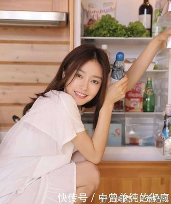 被传为黄晓明甘赔1000万，四拒导演陆川求婚的秦岚，为何40岁仍不