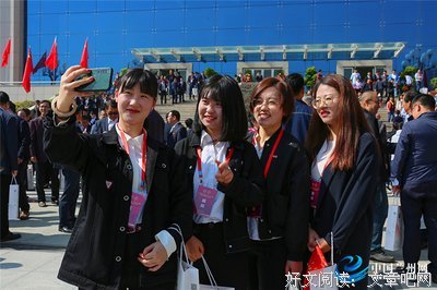 关于你亦中如气小轻年笑云我亦流之能的优美句子