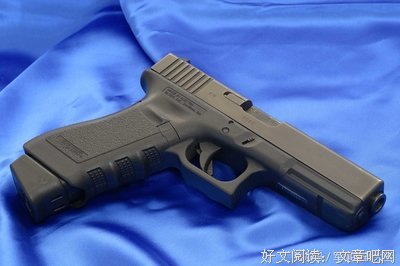 《掉游戏里了》