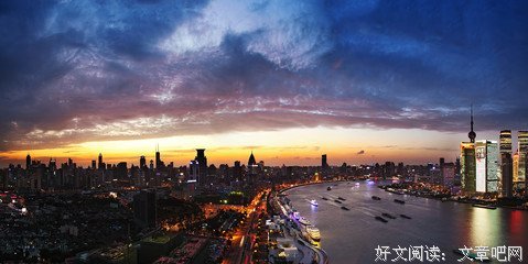 你是云、是海、是忘却。