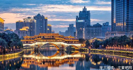 成都，吃喝玩乐背后的雄心