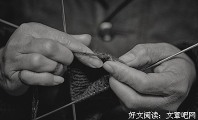 老伴去世后，她半夜爬起来一个人种爱情树