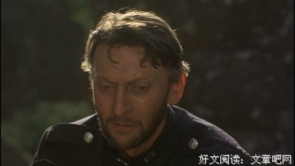 《悬崖上的野餐》好看吗？经典影评锦集