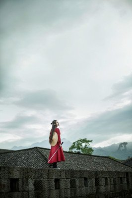 氤氲雾起孩眼水的句子