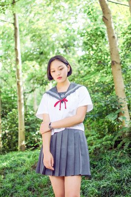 《缄默》的句子
