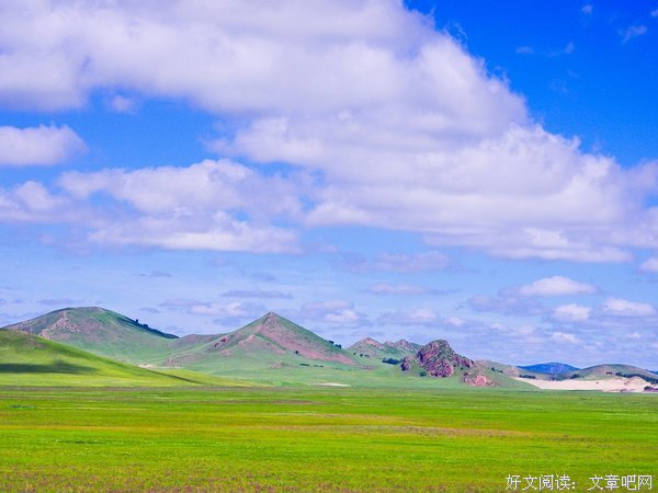 秋色浅淡。经典的句子