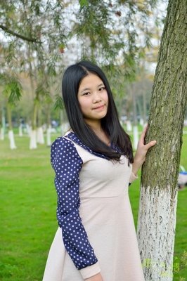 妹妹被害后，妈妈疯了，8 岁的他心中住进一个鬼