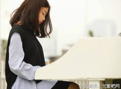 一个人爱不爱你，看他手机就知道了