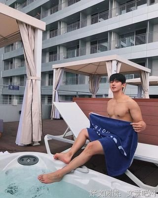 训练场运动肌肉哥哥！这比赛太吸引目光了