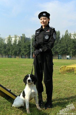 《警花与警犬》影评精选